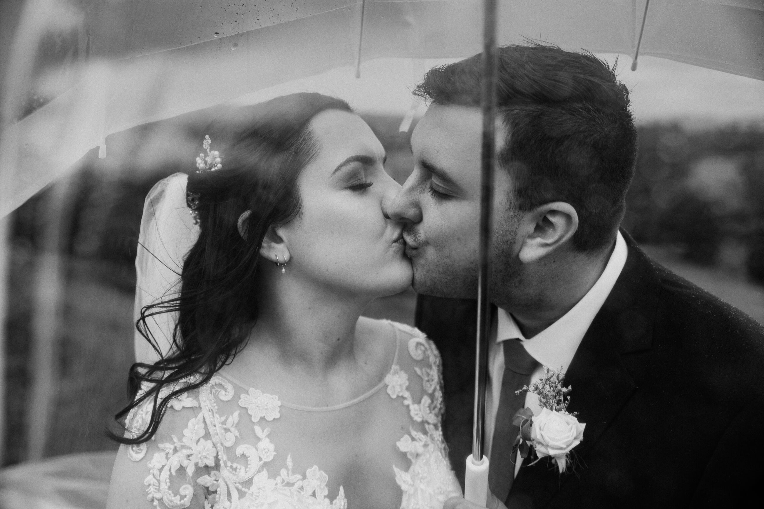New Zealand Wedding Photographer based in Auckland